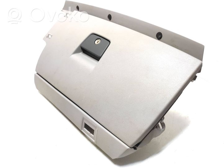 Volvo V50 Glove box set 8626141