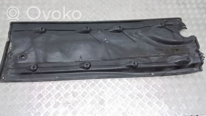 Volkswagen PASSAT B7 USA Osłona środkowa podwozia 561825201A