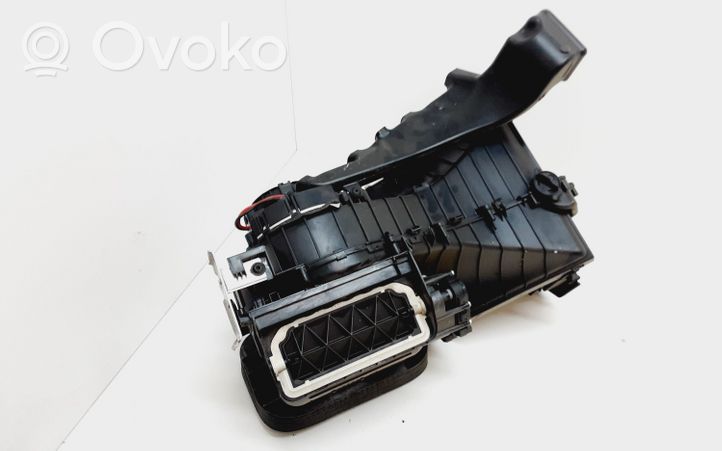 Porsche Macan Ventola riscaldamento/ventilatore abitacolo 8T0820521F