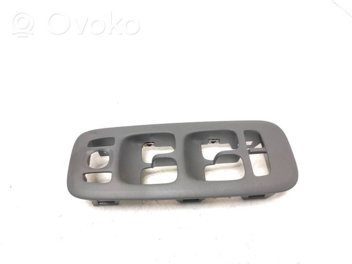 Volvo V70 Rivestimento pulsantiera finestrino della portiera anteriore 9193383