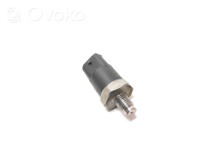Volvo S60 Fuel pressure sensor 0281002527