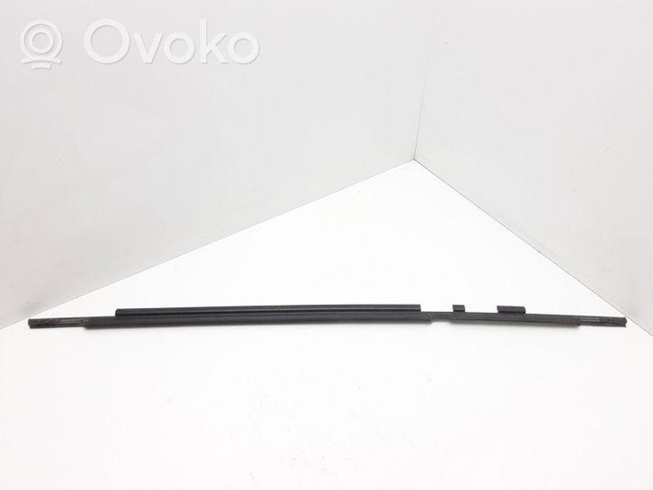 Volvo XC90 Moulures des vitres de la porte avant 30753852