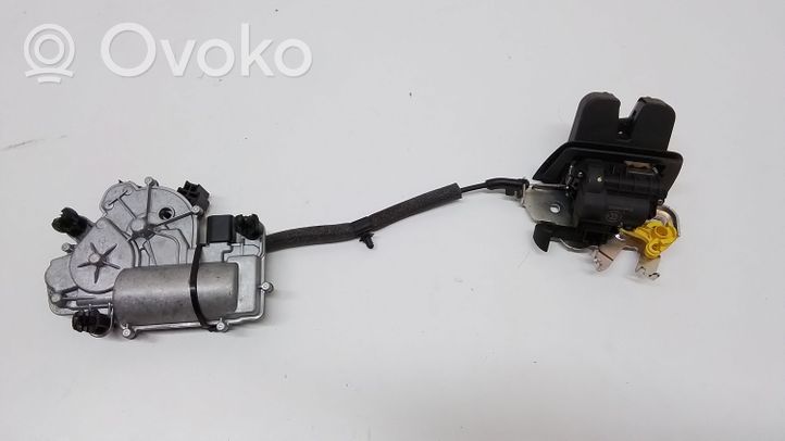 Audi A4 S4 B9 Zamek klapy tylnej / bagażnika 3V5827887B