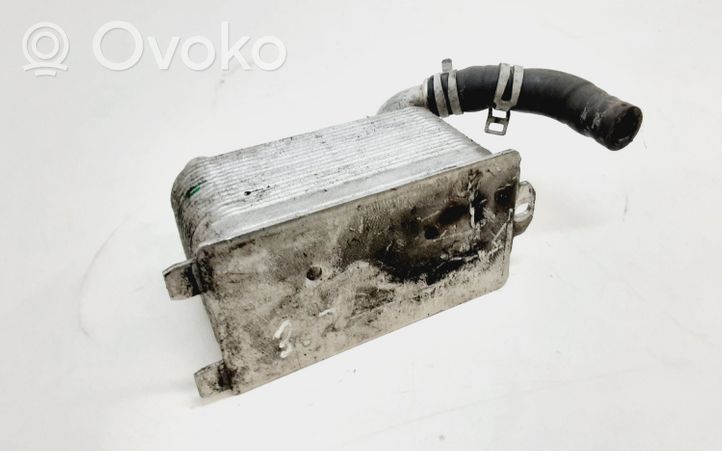 Ford Mondeo MK IV Radiatore dell’olio del cambio 8G917A095AD