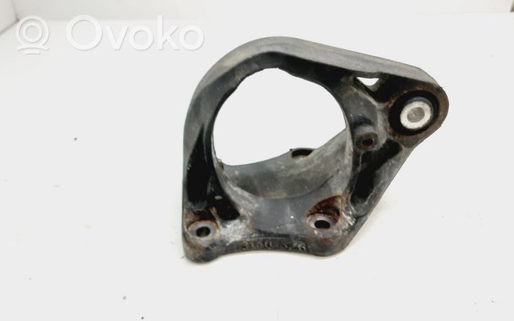 Volvo XC60 Staffa del cuscinetto di supporto dell’albero di trasmissione 31401326