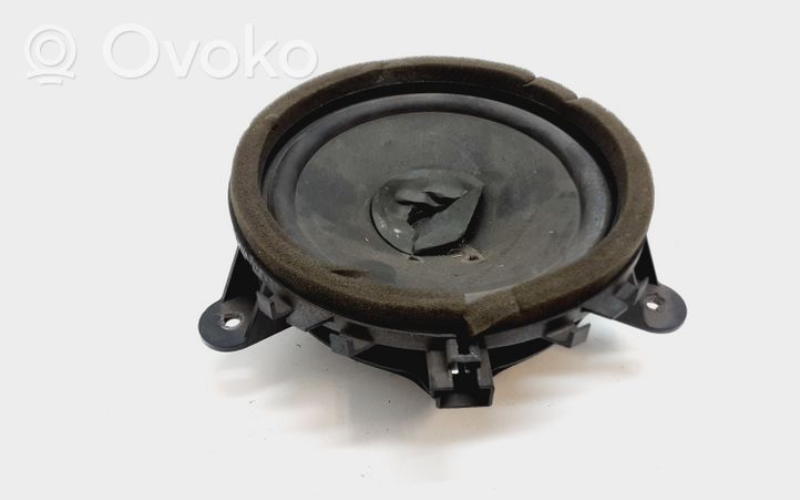 Volvo V50 Garsiakalbis (-iai) galinėse duryse 30657444