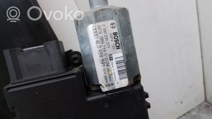 Audi Q7 4L Lūkas komplekts 4L0877041L