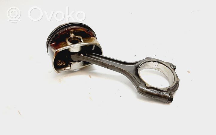 Dodge Challenger Piston with connecting rod 