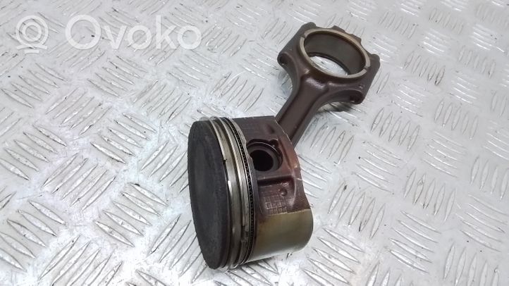 Volvo XC70 Piston avec bielle 