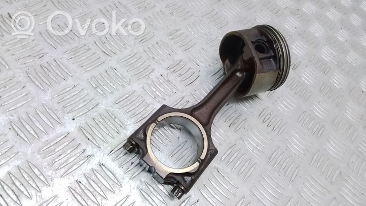 Volvo XC70 Piston avec bielle 