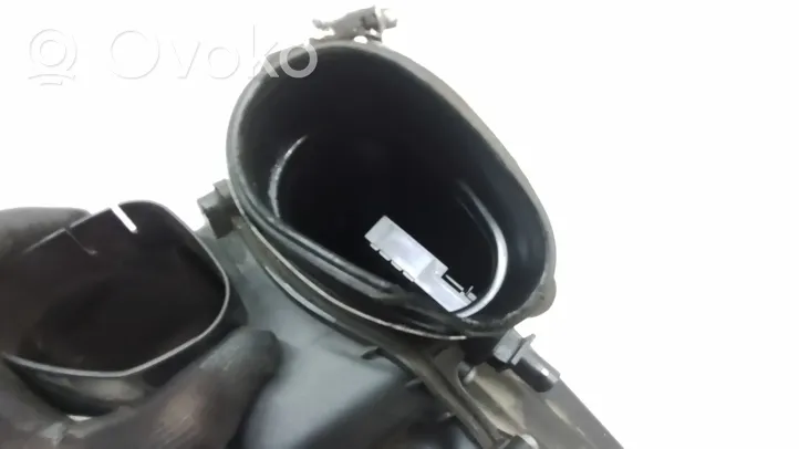 BMW 7 F01 F02 F03 F04 Scatola del filtro dell’aria 7577463