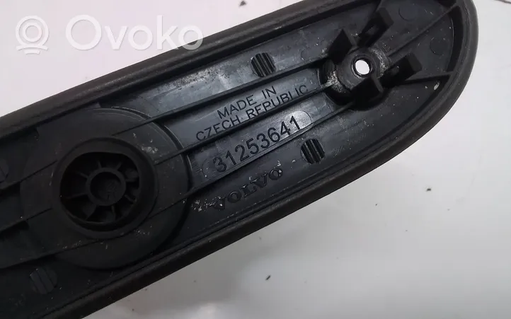 Volvo S60 Lampa oświetlenia tylnej tablicy rejestracyjnej 31253641