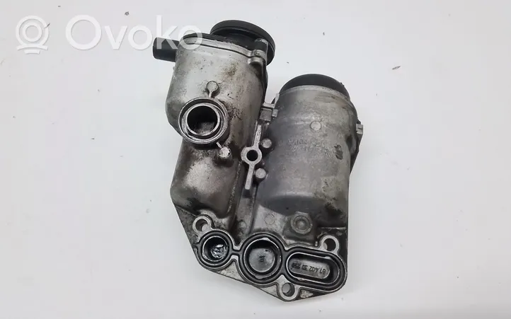 Volvo XC60 Supporto di montaggio del filtro dell’olio 30677920
