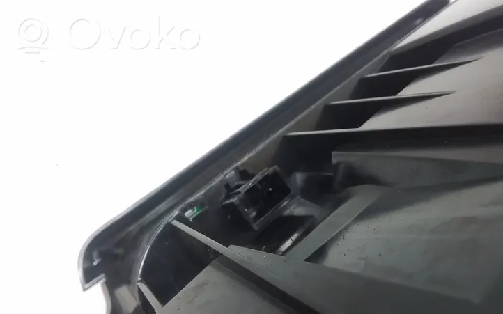 Volvo S60 Trzecie światło stop 30796273