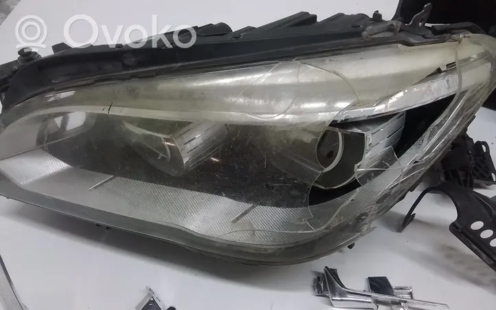 BMW 7 F01 F02 F03 F04 Lampa przednia 7379681