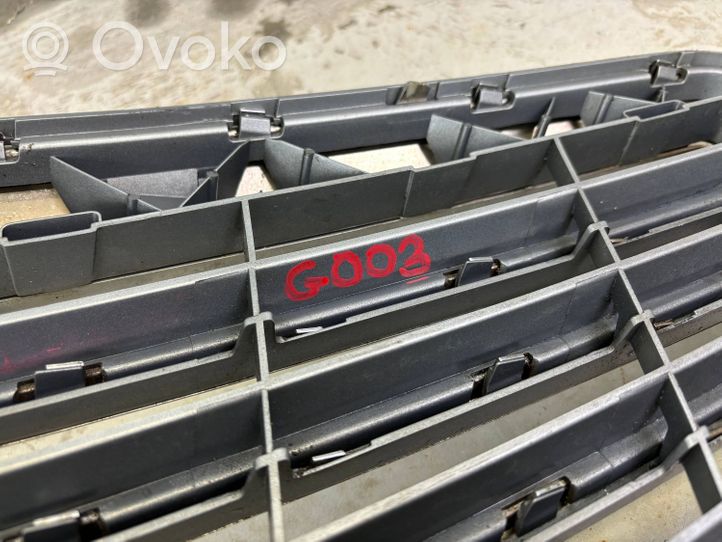 Mercedes-Benz C W204 Grille de calandre avant A2048801483