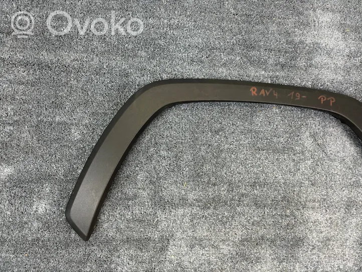 Toyota RAV 4 (XA50) Listwa błotnika przedniego 7560142160