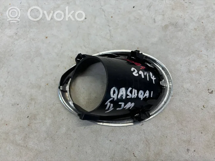 Nissan Qashqai Grille antibrouillard avant 622574ea0c