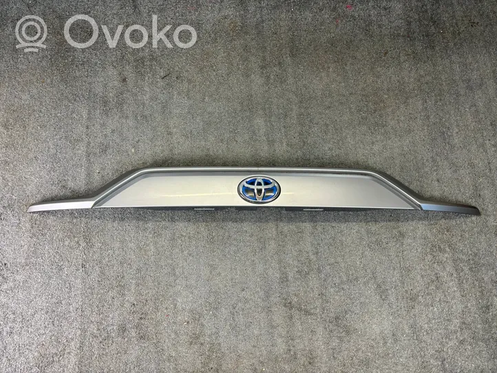 Toyota RAV 4 (XA50) Takaluukun rekisterikilven valon palkki 76801-42240