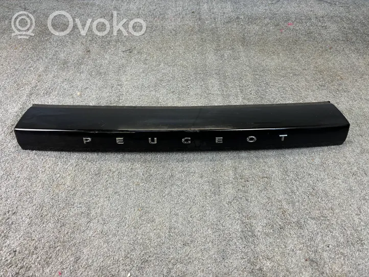 Peugeot 2008 II Tailgate trim 98338259