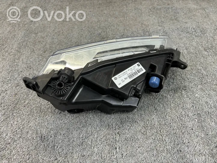 Seat Leon (5F) Miglas lukturis priekšā 5F0941702C