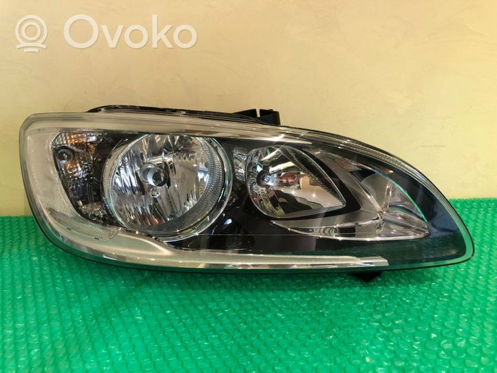 Volvo V60 Lampy przednie / Komplet 31358097