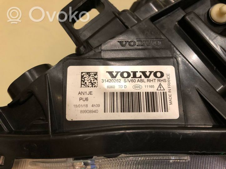 Volvo V60 Lampy przednie / Komplet 31420261