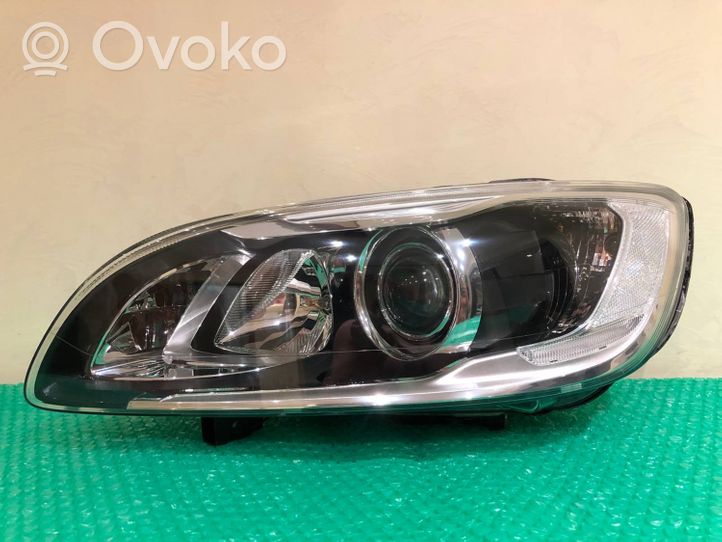 Volvo V60 Lampy przednie / Komplet 31420108