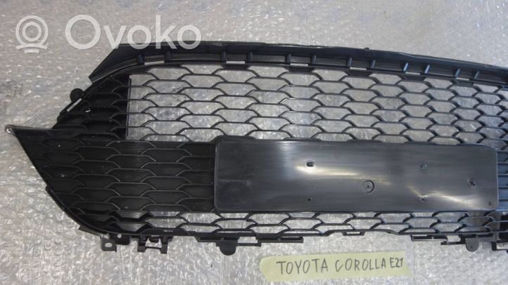 Toyota Corolla E210 E21 Grille inférieure de pare-chocs avant 5311202B10