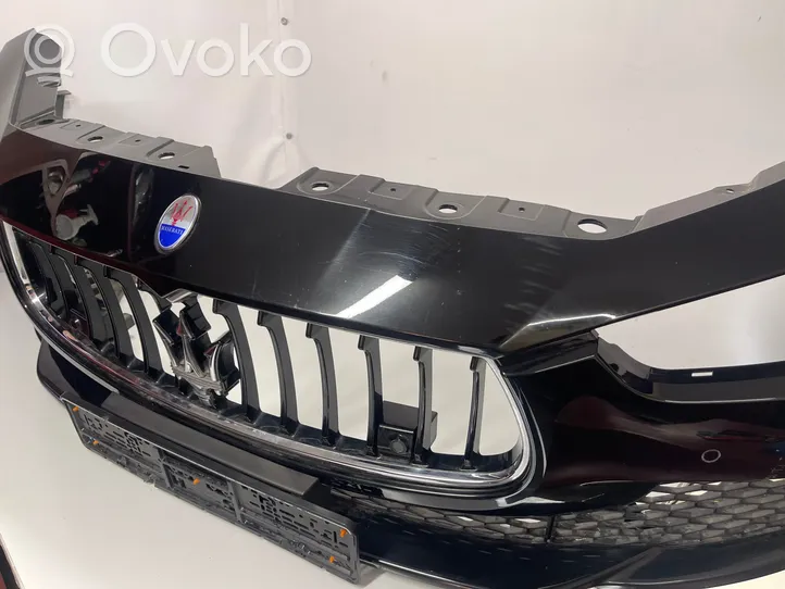 Maserati Ghibli Front bumper 670010937