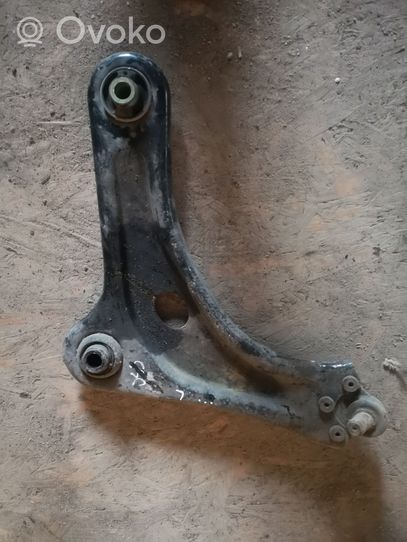 Citroen DS3 Front lower control arm/wishbone 