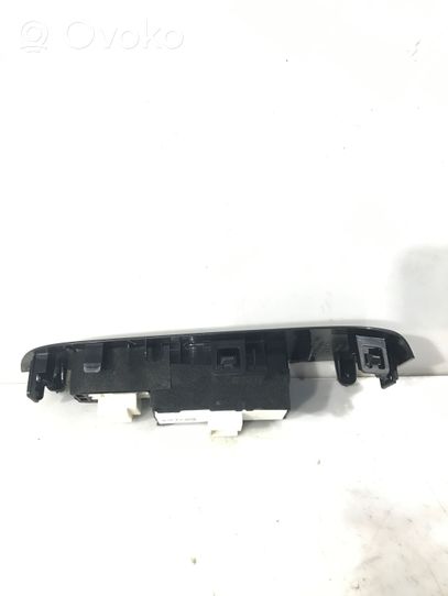 Subaru Outback (BS) Interruttore di controllo dell’alzacristalli elettrico 94263AL00A