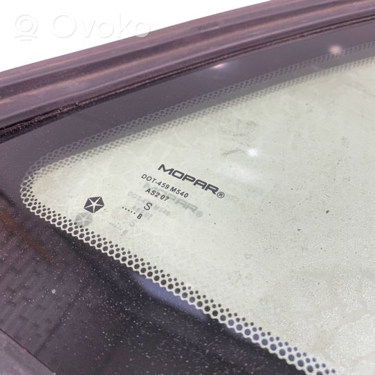 Dodge Challenger Rear side window/glass 68234216AA