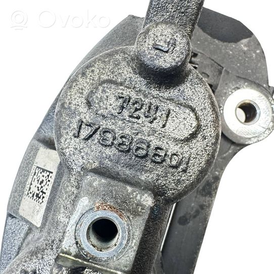Chrysler Pacifica Front brake caliper 17986801