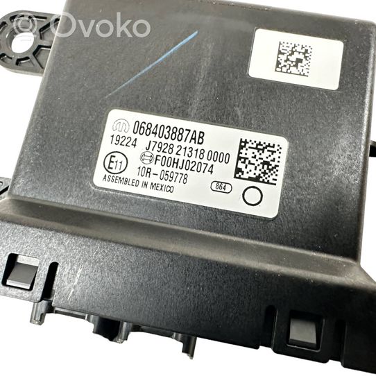 Chrysler Pacifica Pysäköintitutkan (PCD) ohjainlaite/moduuli 068403887AB