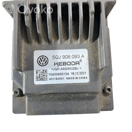 Audi Q3 F3 Fuel injection pump control unit/module 5QJ906093A