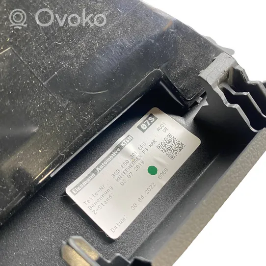 Audi Q3 F3 Panelės apdailos skydas (apatinis) 83B880301