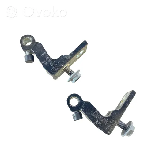 Audi Q3 F3 Set di cerniere portiera anteriore 8W0833404A