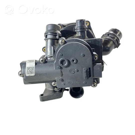 Audi Q3 F3 Pompa dell’acqua 06L121111P