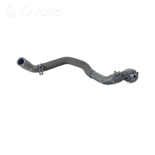 Audi Q3 F3 Tubo flessibile del liquido di raffreddamento del motore 5QF122157F