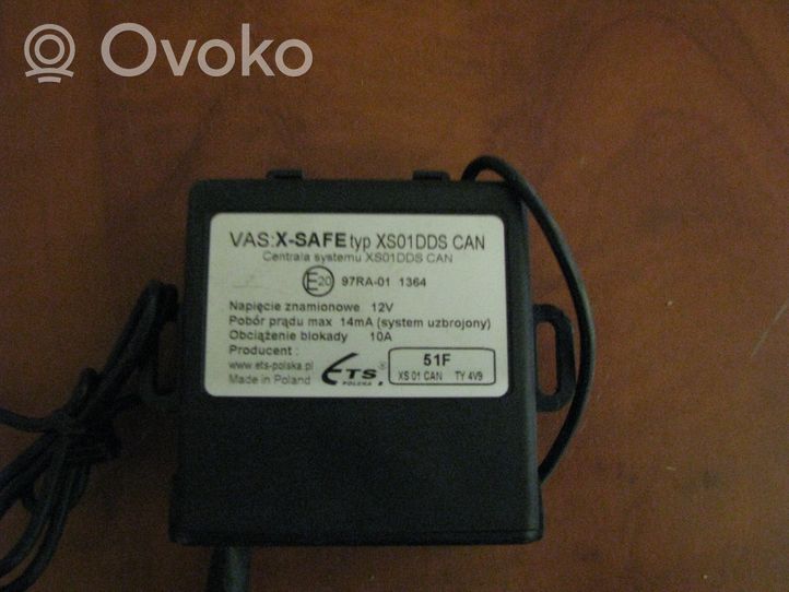 Toyota Avensis T270 Boîtier module alarme XS01DDS