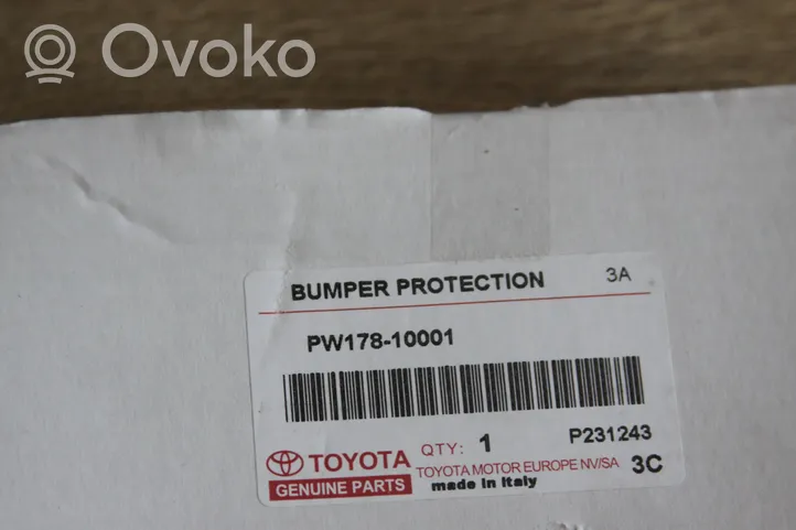 Toyota C-HR Enjoliveur de pare-chocs arrière PW17810001