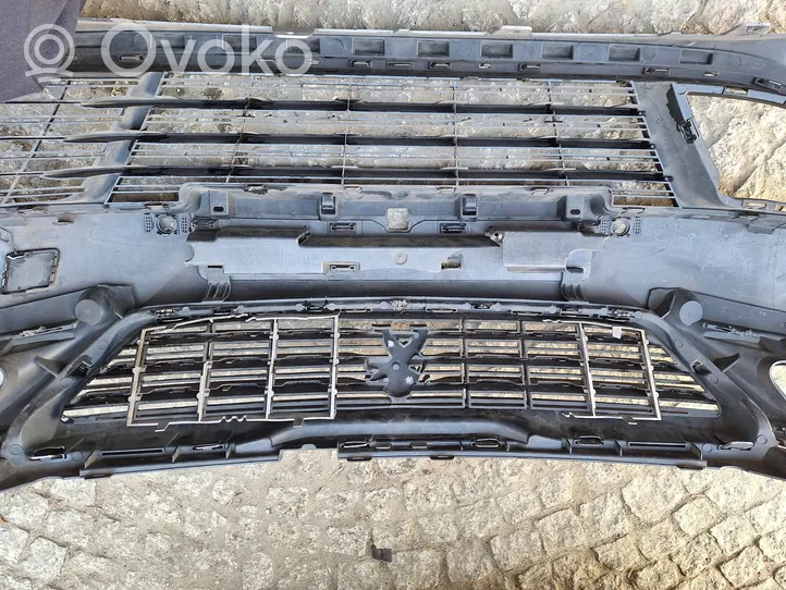 Peugeot 308 Front bumper 