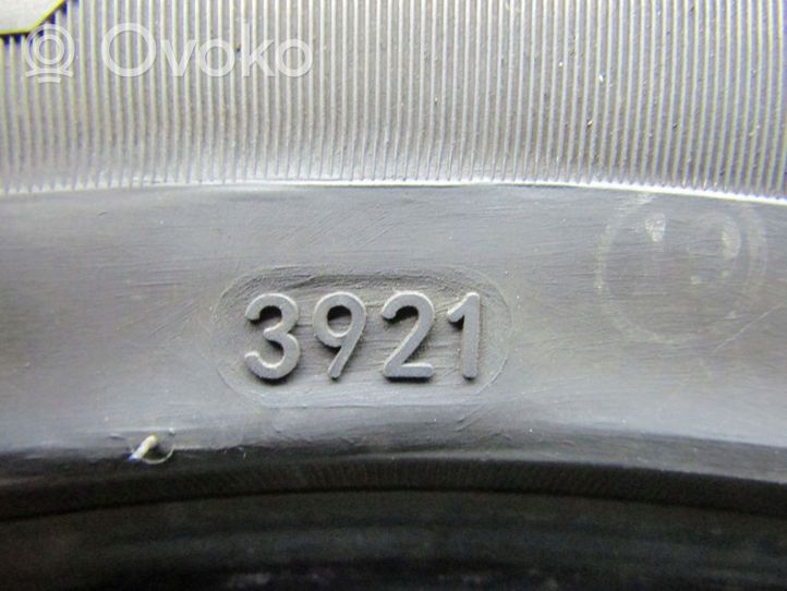 Opel Zafira A R17 summer tire 