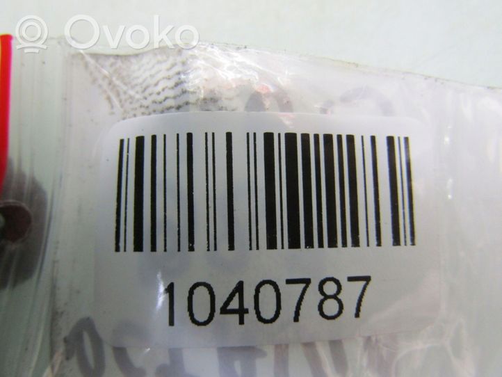 Skoda Octavia Mk1 (1U) Cilindro secondario della frizione 1J0721261E