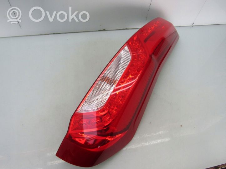 Nissan X-Trail T31 Rear/tail lights 