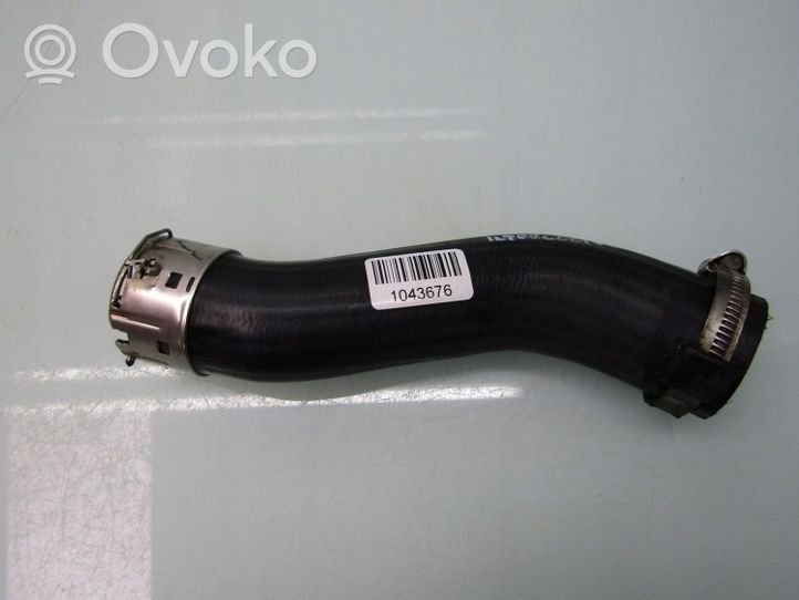 KIA Stonic Välijäähdyttimen letku 2825307300