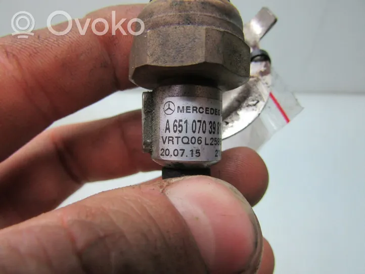 Infiniti Q50 Sensore di pressione del carburante A6510703981004