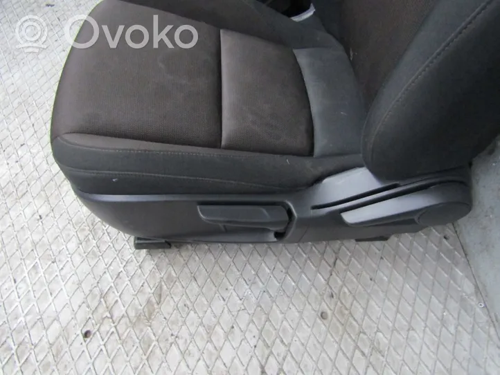 Mazda 3 Fotele / Kanapa / Komplet 