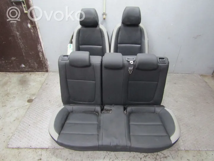 KIA Stonic Seat set 